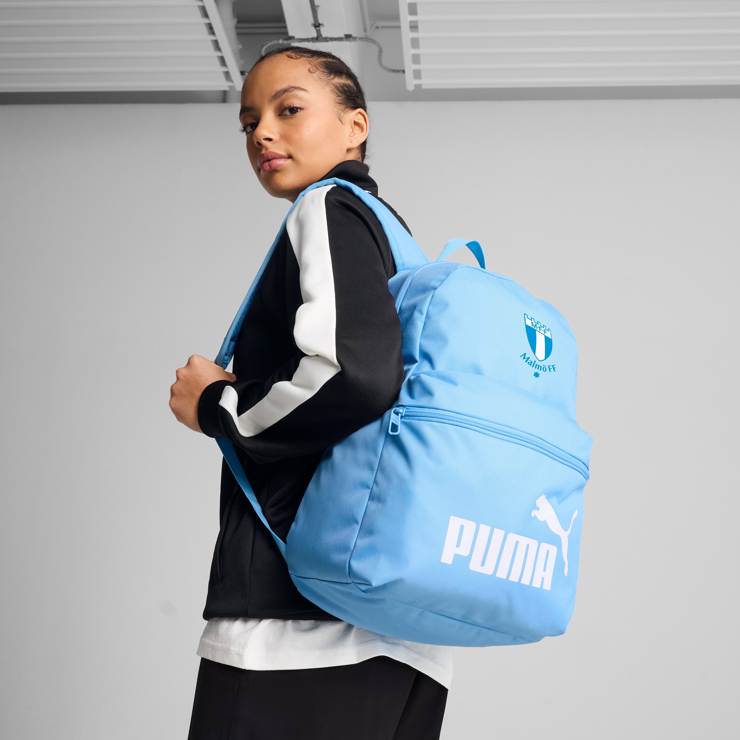 PUMA PHASE Backpack 22L Light Blue 