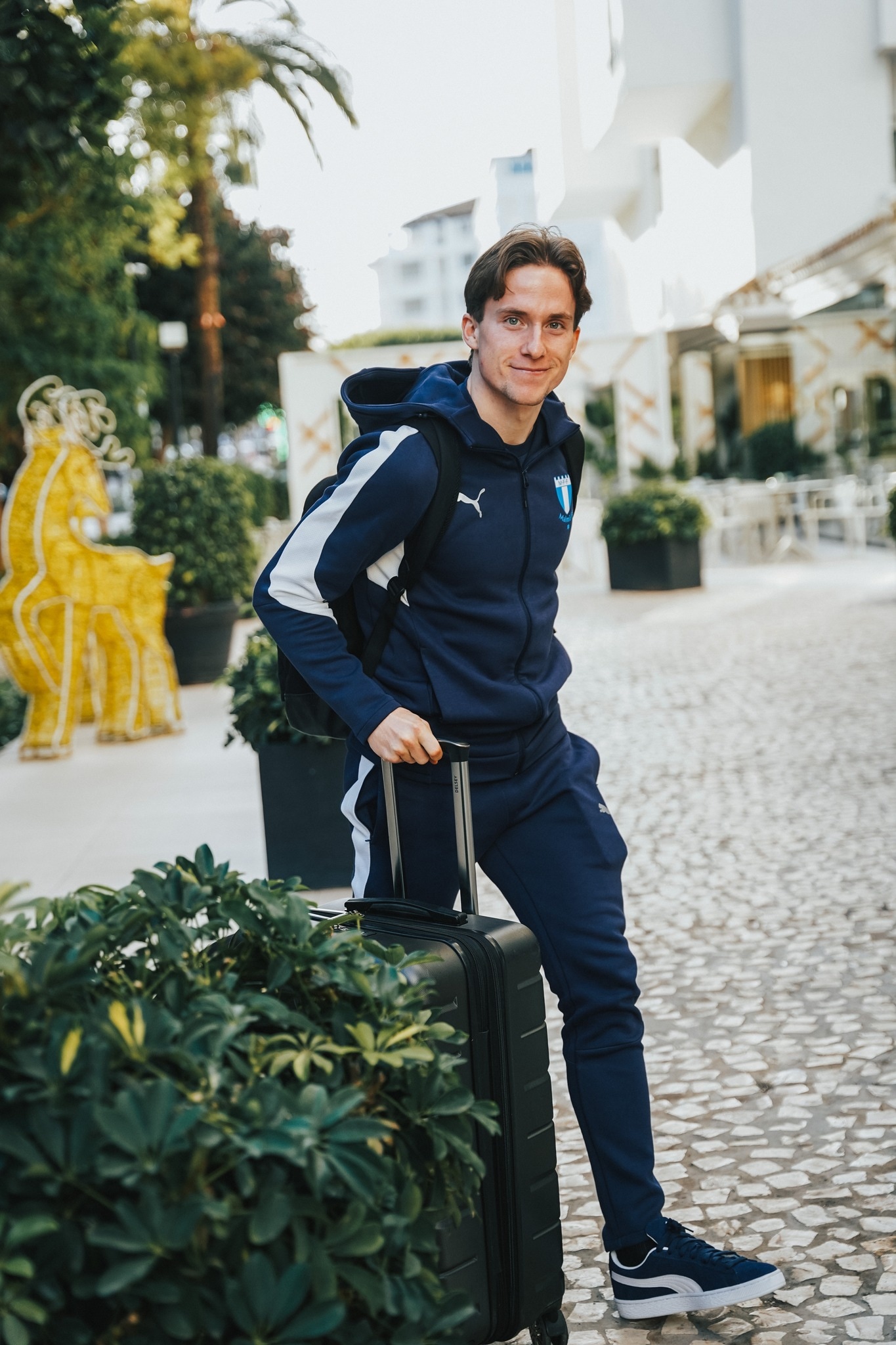 Puma teamEVOSTRIPE Hooded Jacket navy