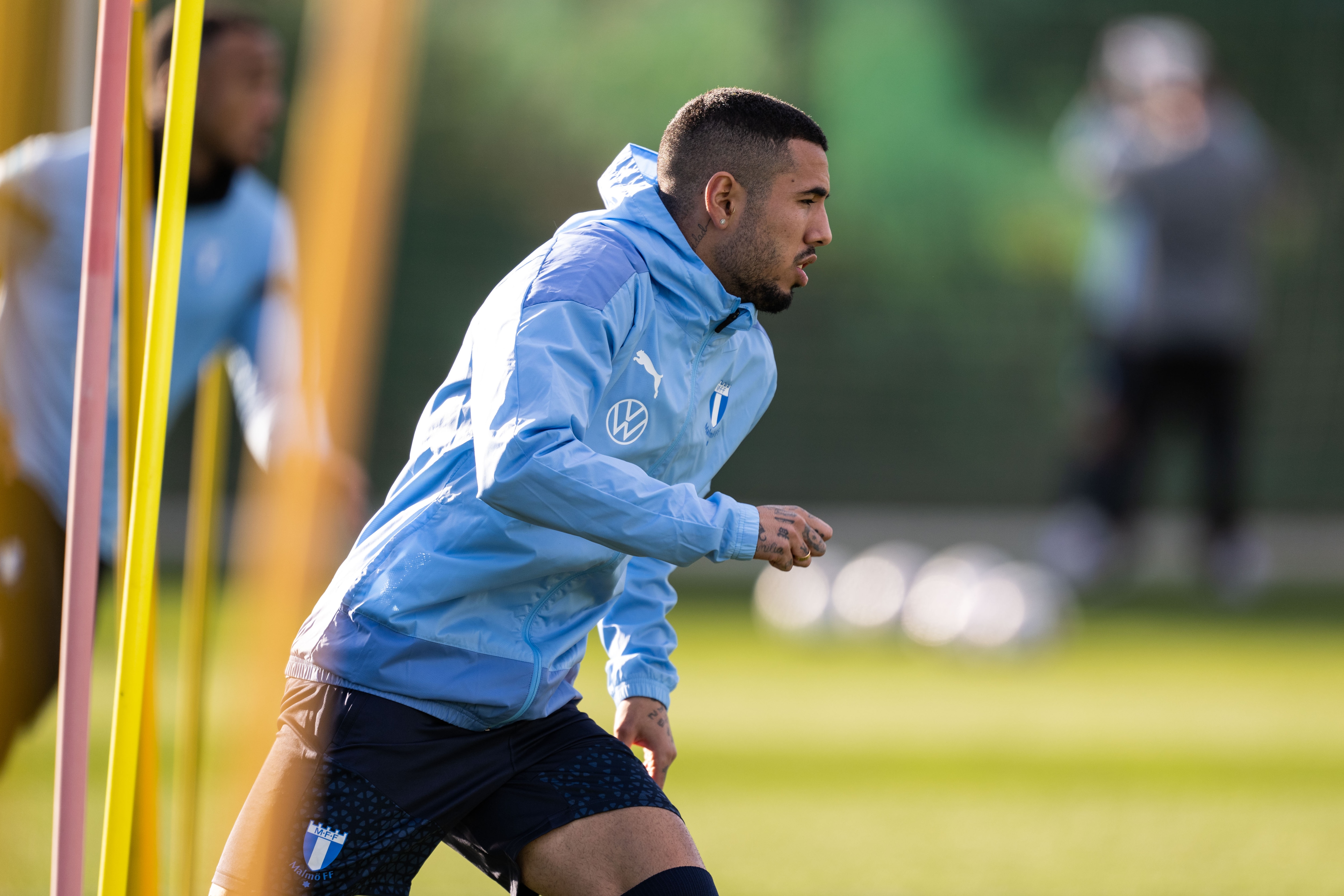 Puma  teamGOAL 23 Training Rain Jacket Light blue