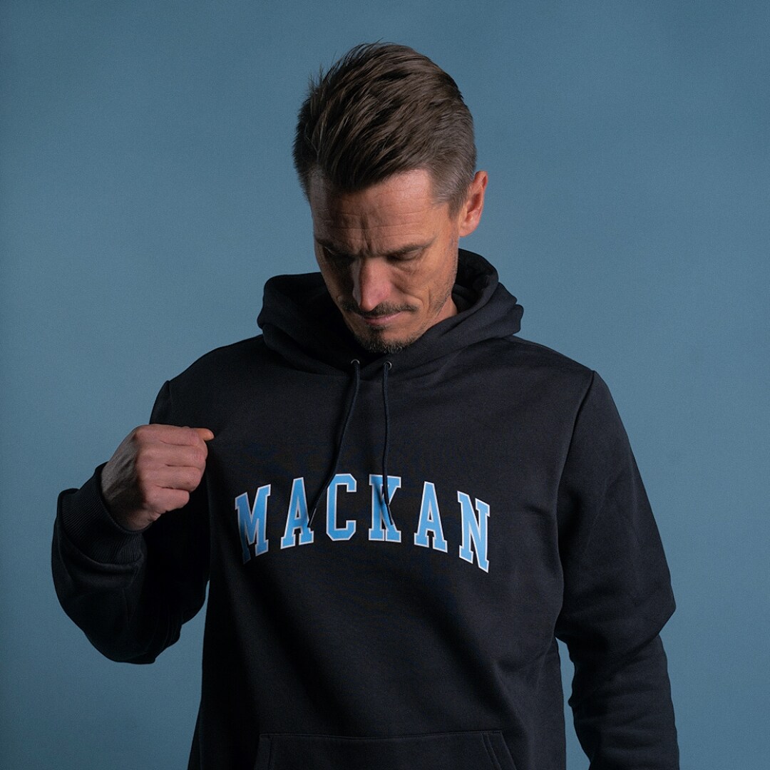 Legendarer: Mackan Hoodie Svart
