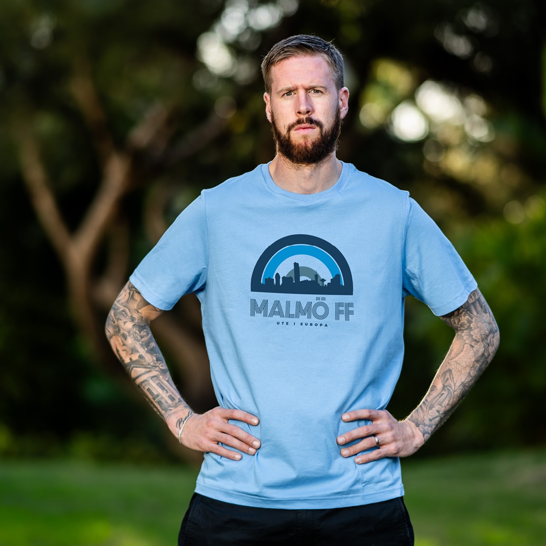 T-shirt ljusblå Ute i Europa