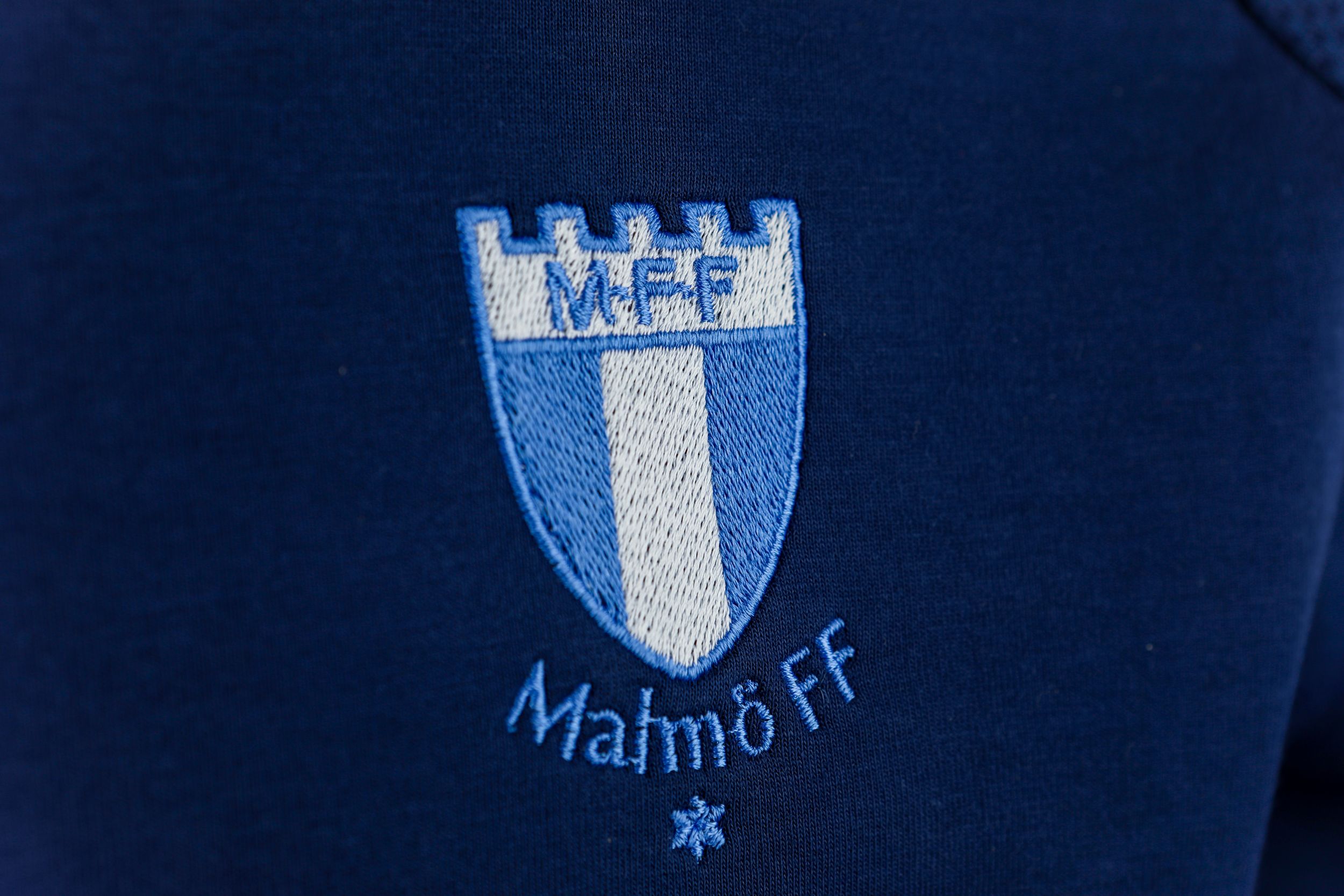 Puma teamcup ziphood marin logo